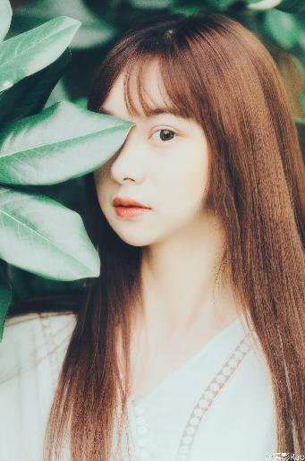 她在丈夫面前被耍了