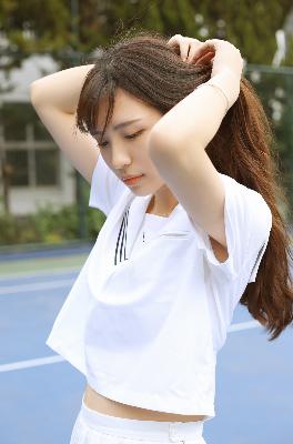 老婆出差闺蜜来家住几天