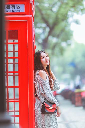 两个女儿和爸爸的搞笑视频