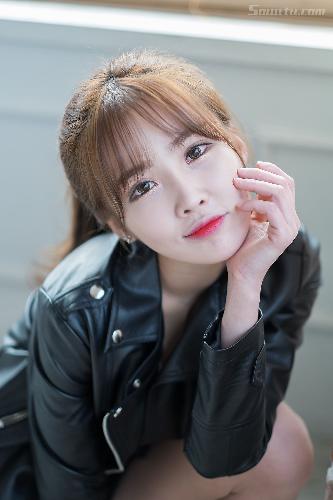 共享女儿小诗1~10章的背景资料