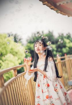 两个女儿和爸爸的搞笑视频